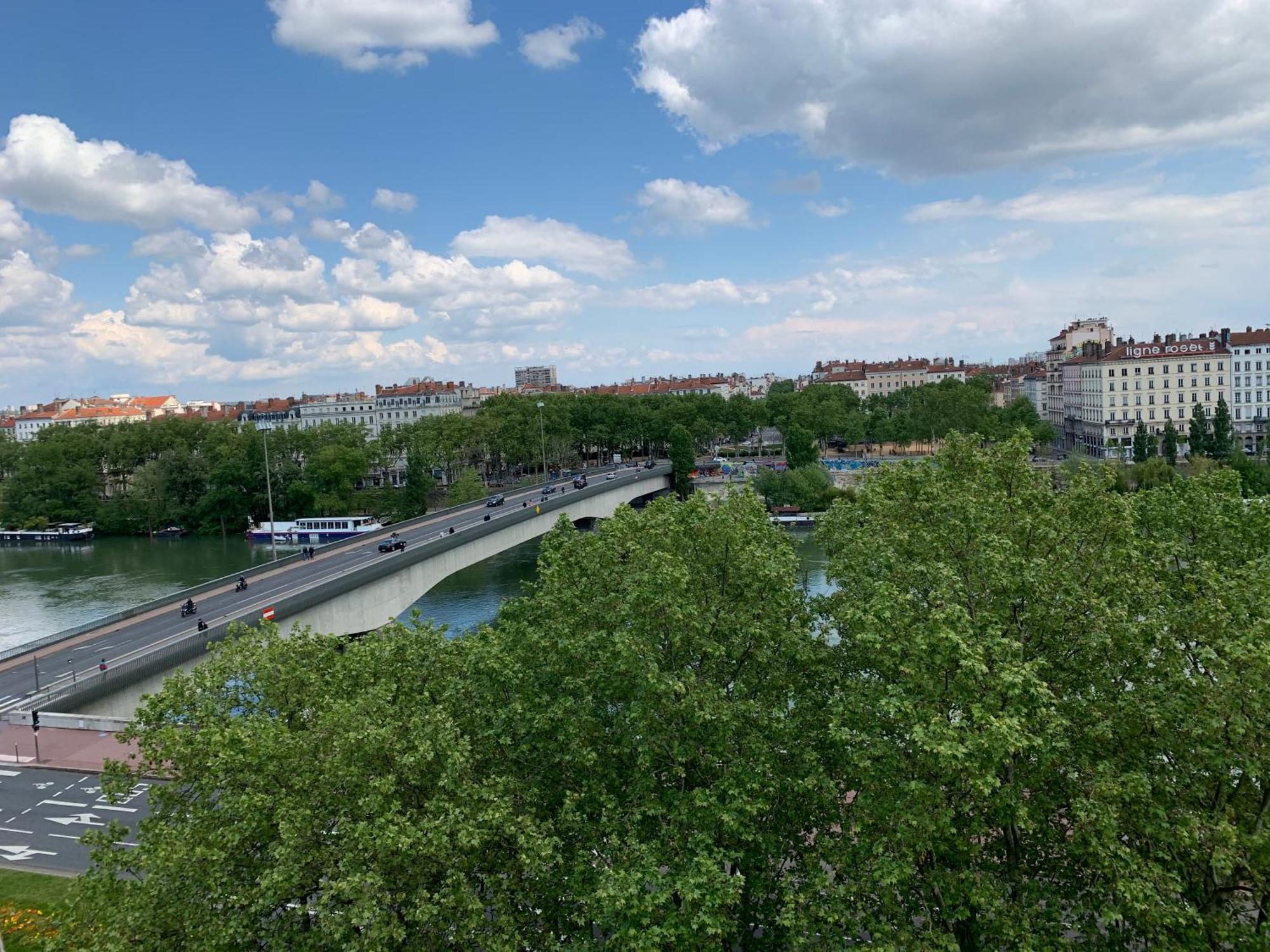Chez Alam A L'Opera De Lyon Lägenhet Exteriör bild